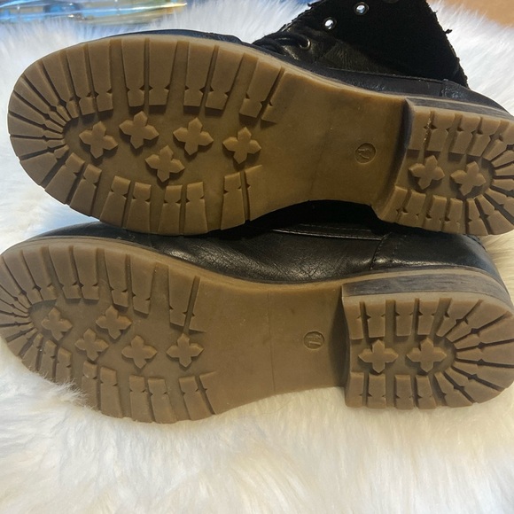 ‎Boots - Picture 10 of 10